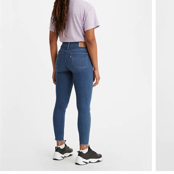 Levi’s 710 Women’s 24 W x‎ 28 L Toronto Attitude Medium Wash Super Skinny Jeans - Picture 2 of 15